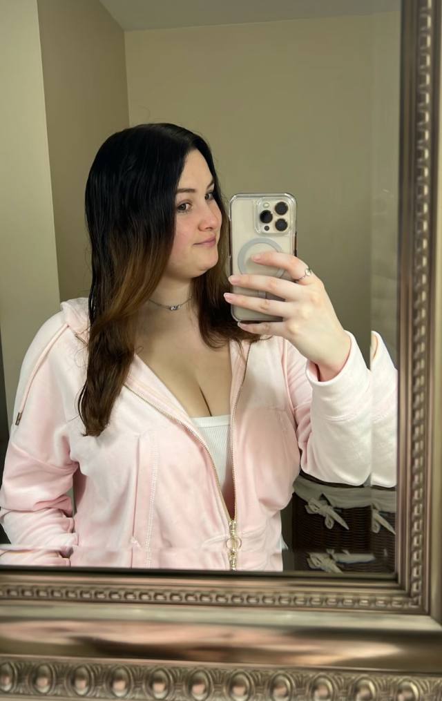 Sweet girl 🍆🍆🍆🔥🔥🔥