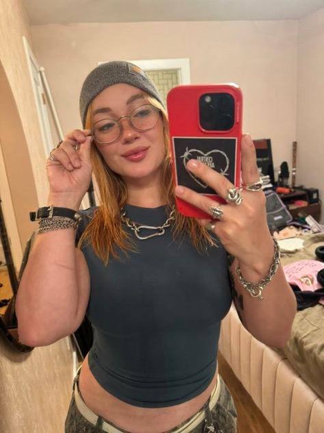 I’m available for hookup in and outcall I accept $100 deposit and charge $200 per hour