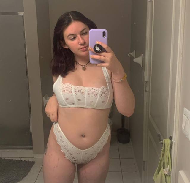Lynne available for both Incall and outcall service