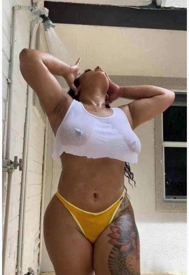 I'm available for some wild fun, full body massages with happy ending.hmu let's get hot together and enjoy the night🍆👅🍑