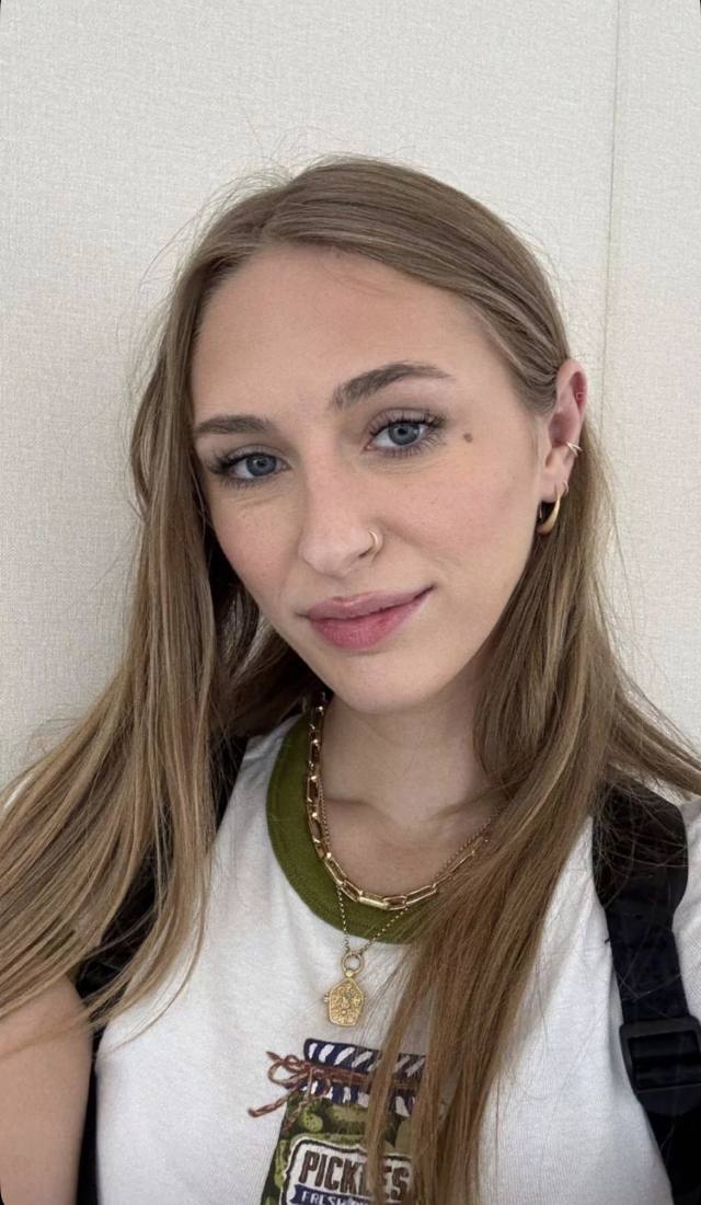 Chill, Real & Worth Your Time… No Stress 💋