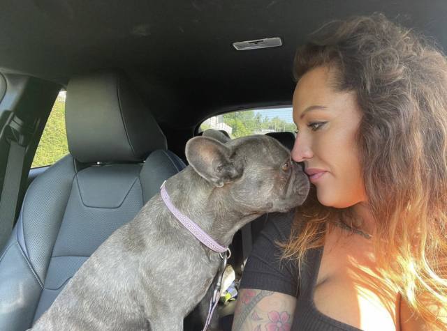 SINGLE HORNY MILF……SEEKING ONLY ONE SINGLE AND MATURE MAN 🙏💕💗