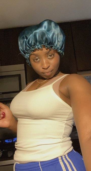 I’m available for fun hit me up (513) 294-9035