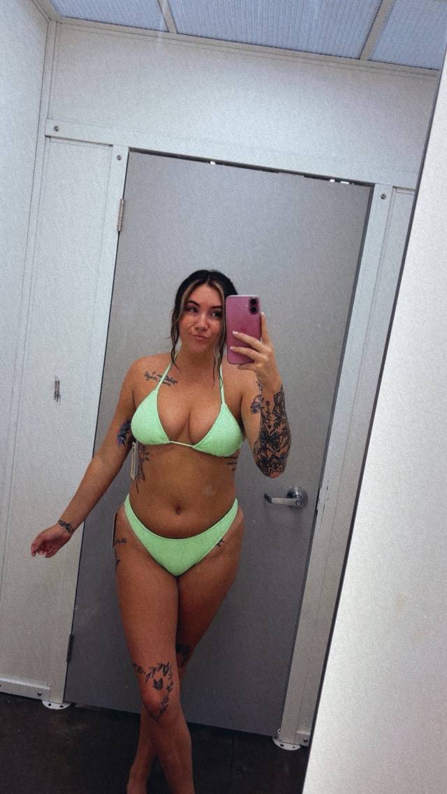 I’m new in town and I’m Available for pussy/butt fuck👅🔞 for both incall/outcall service to your satisfaction…. …… I do paymen