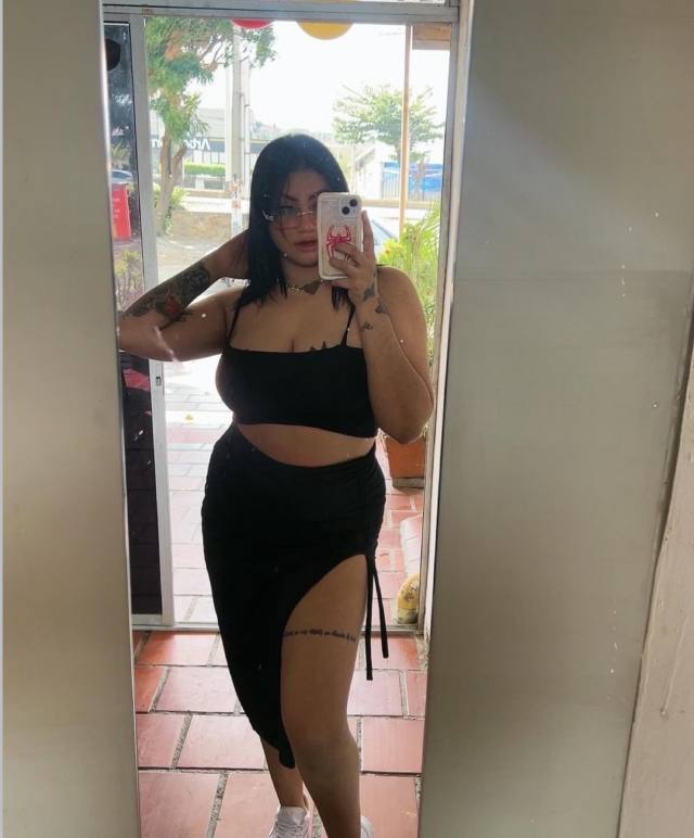 I’m available💦😘 for hookup🍑💦 and massages i sale content also 🍆🍑/hmu👍fuck my wet💦 juicy pussy😍🍆 and thank me later +140462123
