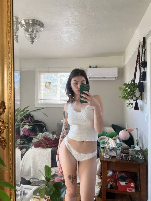 VERIFIED ESCORT/LICENSED MASSAGE THERAPIST ✪ HMU on WHATSAPP only +1 (587)553-4451