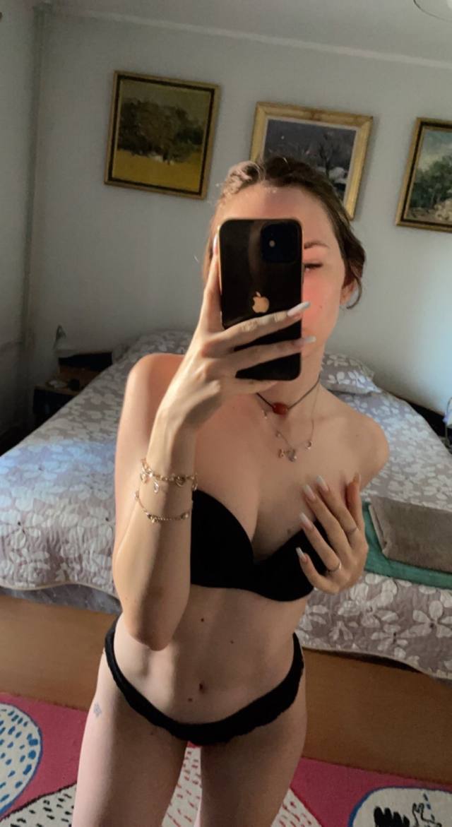Naughty Giggles & Flirty Tease