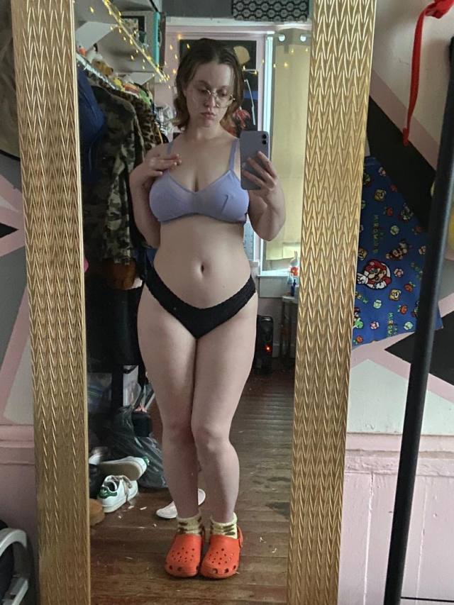 ❤️Hello 😋my name is lizzy, ❤️I'm new to the place, 😋I do sexual services🥵, erotic massages 🥵