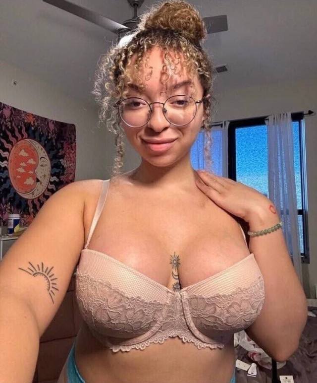 I’M AVAILABLE FOR HOOKUP, ALL STYLES ARE WELCOME 🤗🥵🔥🍆💧