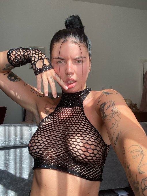 SEXY FREAK IN TOWN .. NO DEPOSITS.. READY TO HAVE FUN - INCALL/OUTCALLS/CARFUN