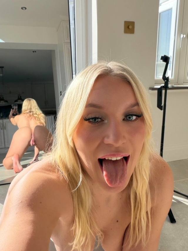 Incall or outcall services. 420 friendly anal or oral sex