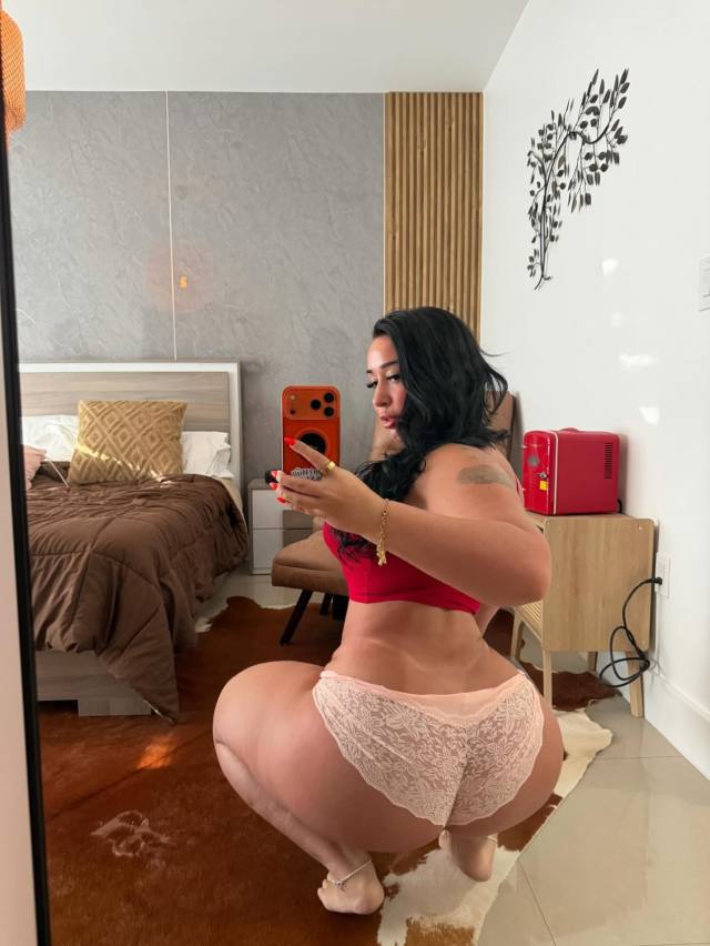 👅I AM LOOKING FOR A NICE COCK TO **** SERVICE💠AVAILABLE CAR/HOME/HOTEL INCALL AND OUTCALL