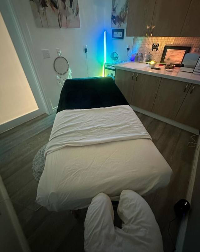 +16187218624, I’M CERTIFIED MASSAGE THERAPIST COMMITTED TO DELIVERING A MEMORABLE AND SOOTHING BODYRUB EXPERIENCE WITH HAPPY