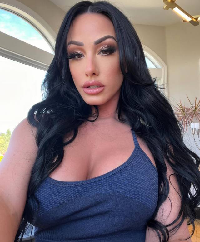 Hi Lover😘  420 FRIENDLY.I LIKE TO PARTY HARD.  Best time with me.😍