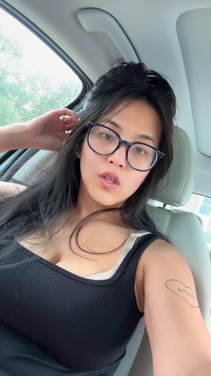 I‘m available ,🥰Horny lady looking for someone.🍆💦❤️ If you’re stressed and need some hot reliever I’m a horny 💦🍑 mature girl