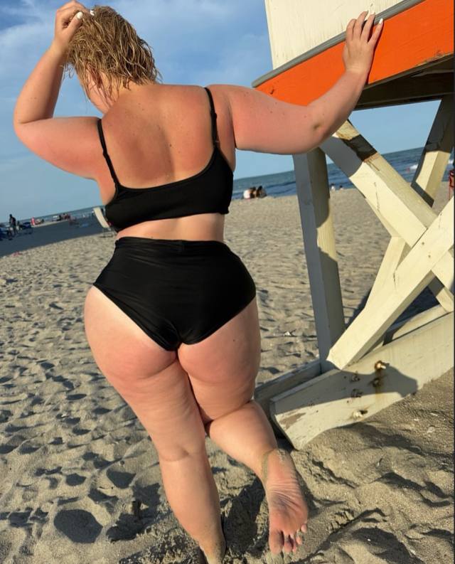 Available now for Meet Up and Full Body Massage with a happy ending. Sexting & FT Shows ,Content Sales 🍆👅