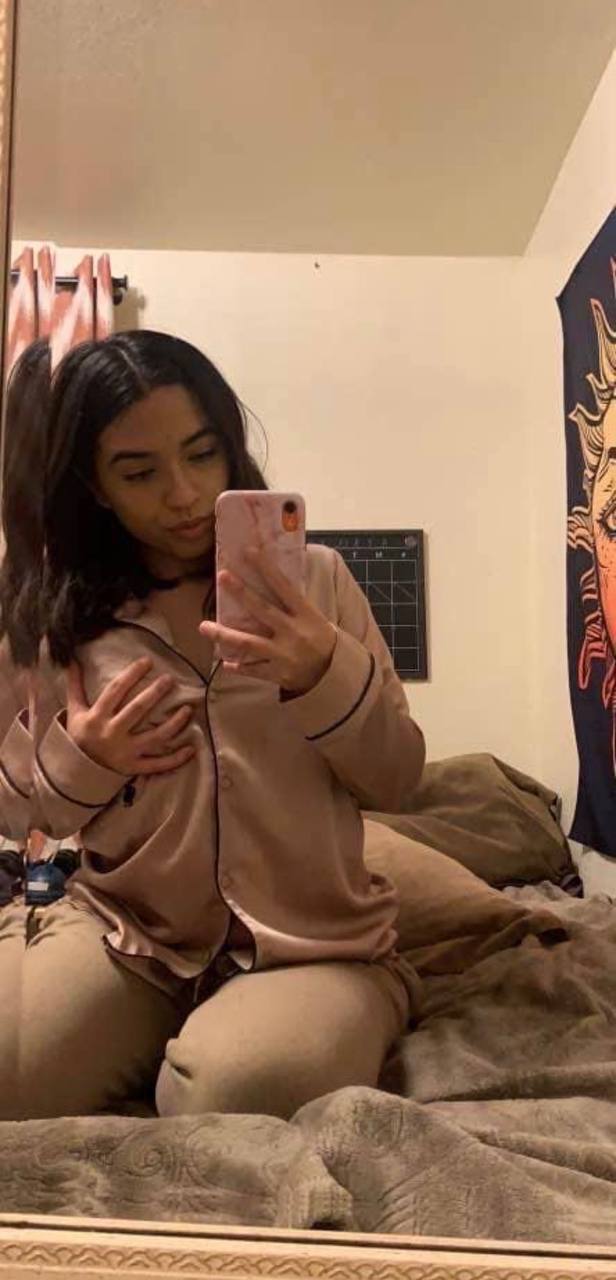 I'm Emily, I'm available for meetup fun add me on Telegram eminic or text me +18638350569