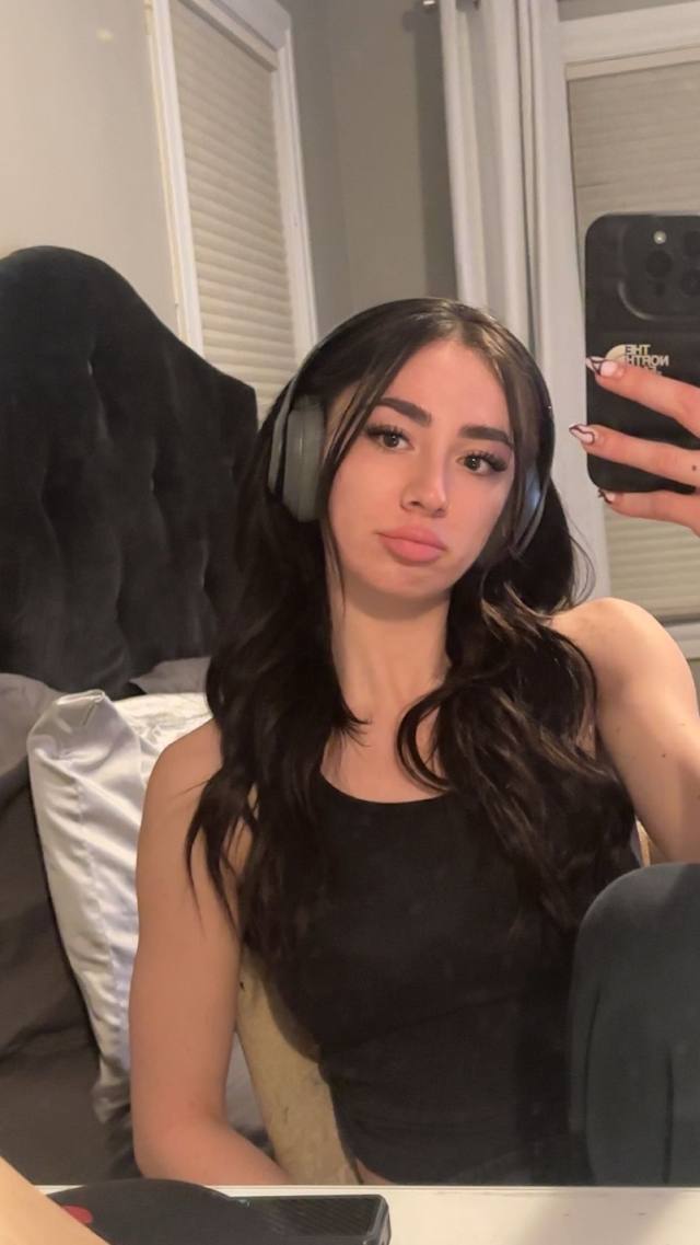 I accept payment in person NEW SEXY YOUNG GIRL🐱IM READY FOR U NOW💐 🌸 🌹🍭INCALL AND OUTCALL💐🍓TIGHT 🐱👅VERY FREAKY💦👅  Text me +1