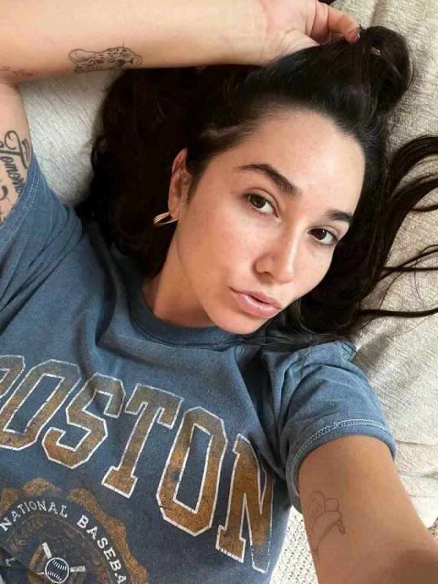 NO PAYMENT REQUIRED- SEXY SINGLE MOM FOR MEET AND FUCK AS LONG AS YOU KNOW HOW TO USE YOUR DIVK 🍑🍑💦💦 🍆