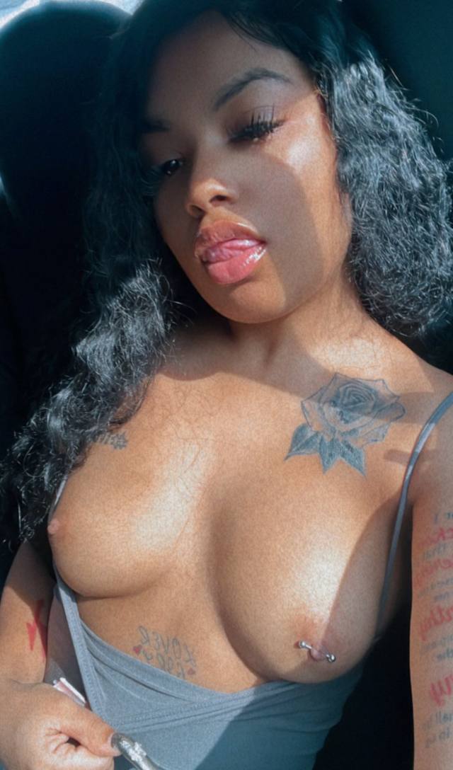 I’m down for hookup, massages, nudes and videos💦💦, hmu +1(478)-225-8088