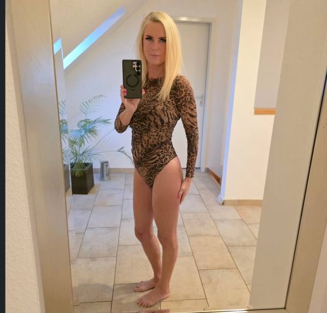 𝐢𝐬 𝐚 𝐫𝐞𝐠𝐢𝐬𝐭𝐞𝐫𝐞𝐝 𝐚𝐝 𝐚𝐧𝐝 𝐯𝐞𝐫𝐢𝐟𝐢𝐞𝐝 ✔️™️®️ THIS PROFILE HAS BEEN VERIFIED, TRUSTED AND ALL PAYMENT METHOD SHE AGREES ON IS GUARA