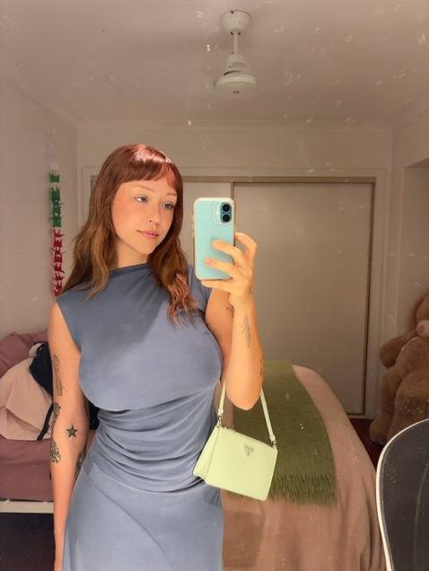 Escort and I do party