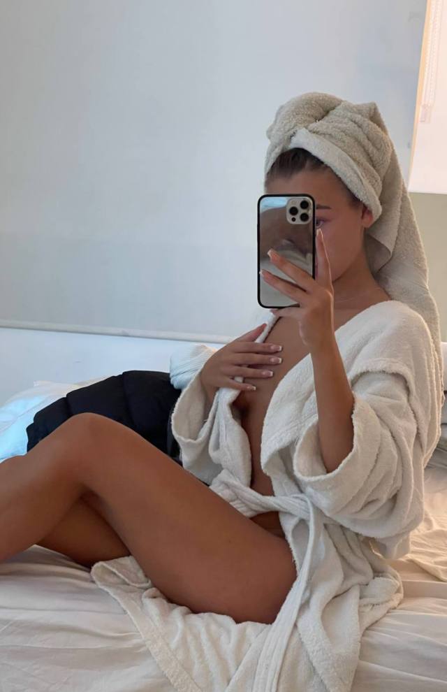 🔥 Wet & Wild Full Body Rub — Total Release 🔥 set up a session to unwind.