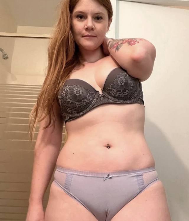 Single mother looking for regular sex