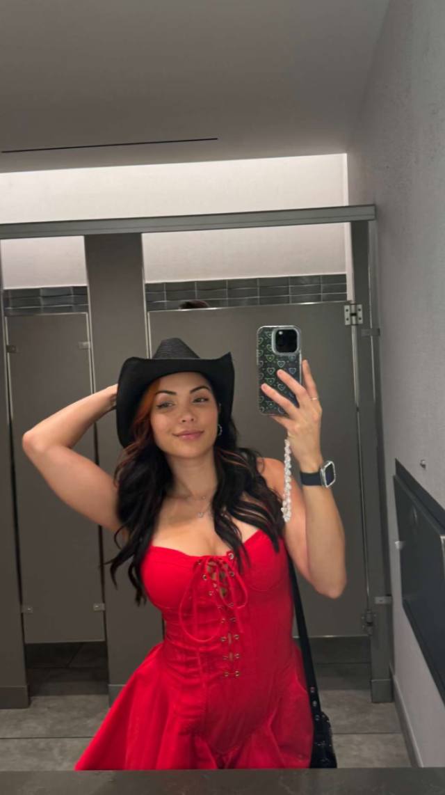 Am available for any kind fun hit me up for fun 😈💋🤩🤩
