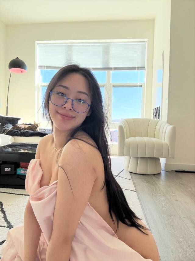 I’m available now for both Incall and outcall mature man let’s have a good time ❤️❤️❤️