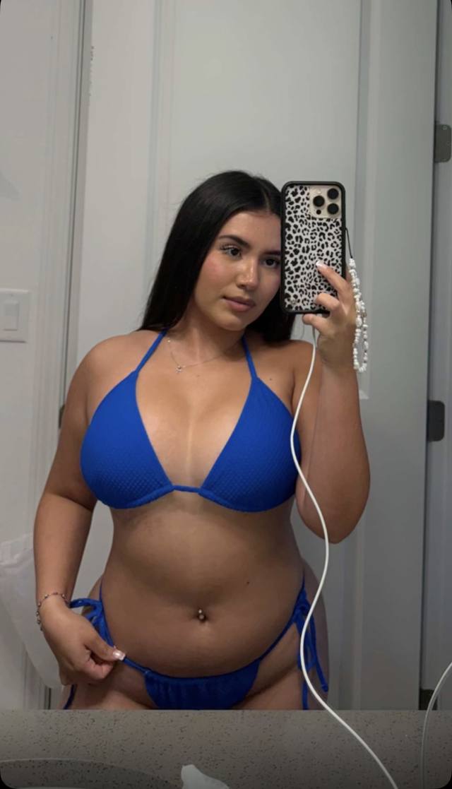 SEXY GIRL WITH A NICE BOOTY🤩🍑HORNY GIRL & LOVE SQUIRTINGoral 👅 Blow jobs, Bareback, Doggy, Hardcore, Cow girl, fast ride,