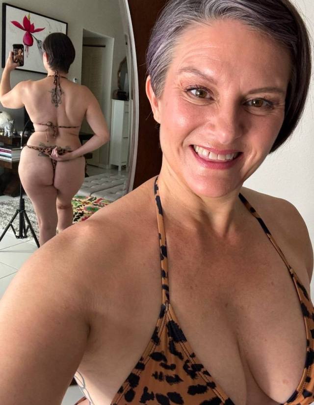 HORNY WIFE LOOKING FOR DISCREET FUN WITH A MATURE MARRIED MAN WHO DOESN’T KISS AND TELL