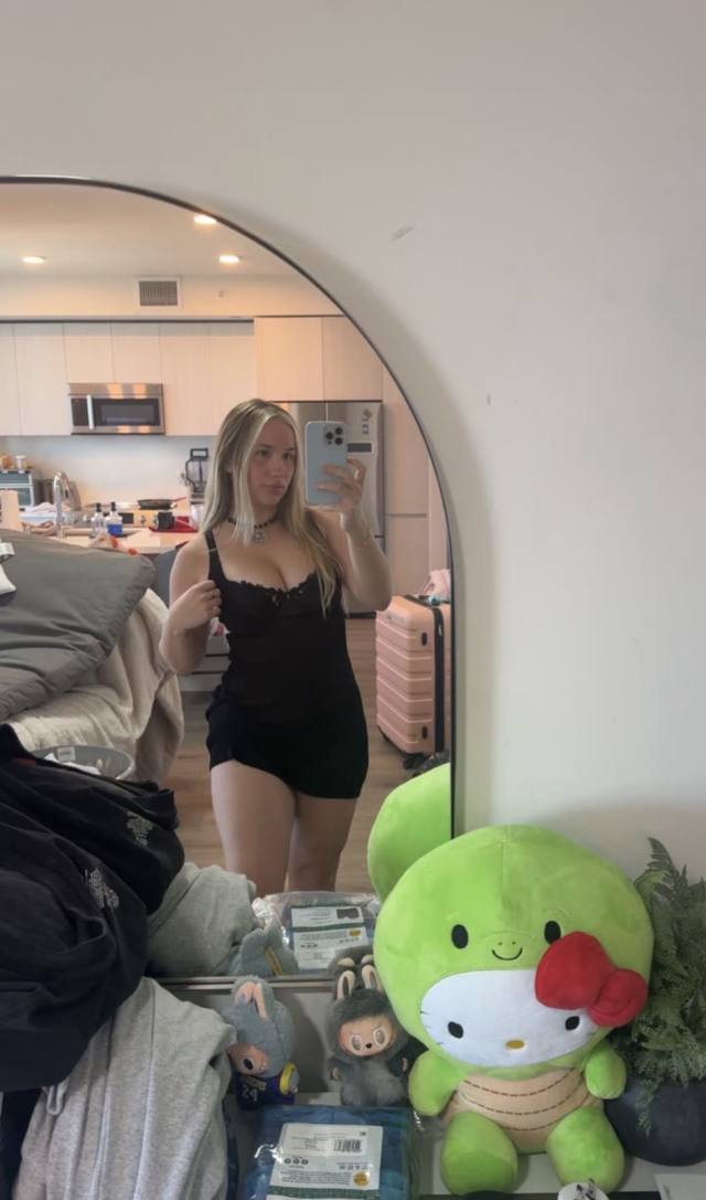 NO PAYMENT REQUIRED- SEXY SINGLE MOM FOR MEET AND FUCK AS LONG AS YOU KNOW HOW TO USE YOUR DICK 🍆🍑🍆💦.