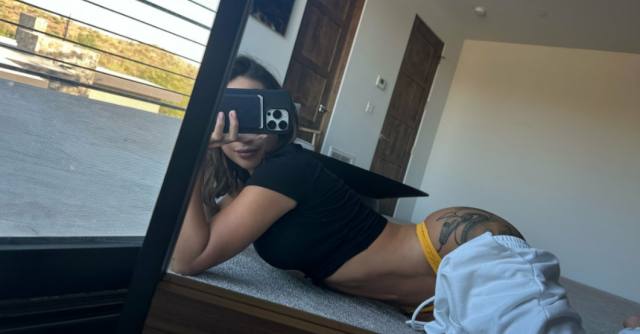 I squirt and I’m ready to have that cock inside my wet💦pussy🍑Fetish Friendly