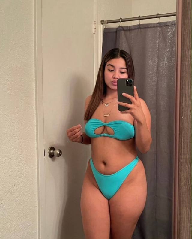 Stacey Latino Real licensed therapist I’m a naughty squirter I give full body massage with sex and blow job🍆🍑💦