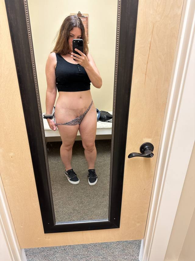 Available for nasty fun, massage and loads of kinks because I'm a massage and sex therapist ❤️😍🤩I do Incall and outcall text