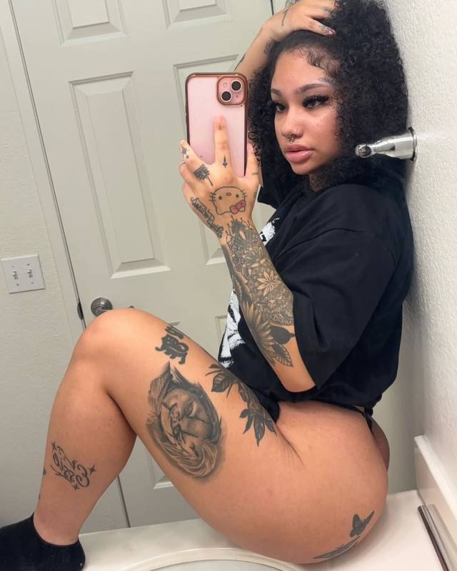 I’M AVAILABLE FOR A FUN FILLED EROTIC MASSAGE WITH HAPPY ENDING 💦🍑TEXT ME ON SMS/ iMessage +15393155128 WhatsApp:+15302318152