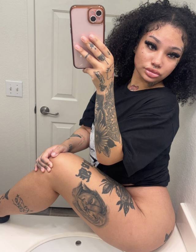 I’M AVAILABLE FOR A FUN FILLED EROTIC MASSAGE WITH HAPPY ENDING 💦🍑TEXT ME ON SMS/ iMessage +15393155128 WhatsApp:+15302318152