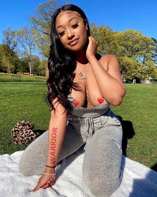 ARE YOU NOT TIRED 😪 OF THE FAKES ADS OUTHERE? HMU FOR SOMETHING REAL 💯 NO GAMES NO BS!! STRICTLY FUN HMU