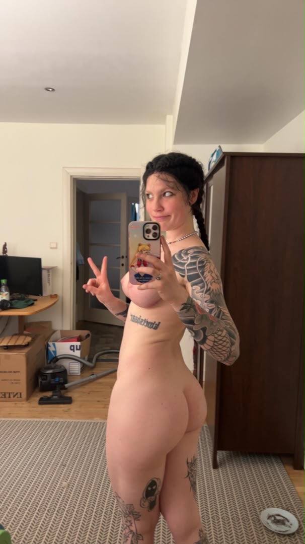 Escort and I do massage