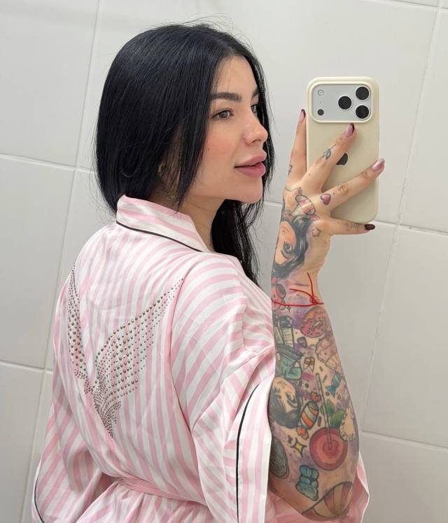 New latina girl available for meetup both incall and outcall and cardate  ..Text me on +19482365233, i sell solo videos and s