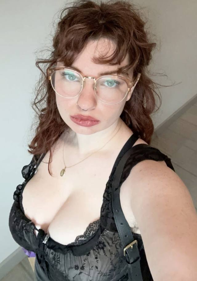 Sexy And Anytime Available. * NURU 🍑 ADULT FUN 🌺 B2B Massage ⭐️🍑Table Shower 🍑Four Hands Massage Body Oil many more. Do text