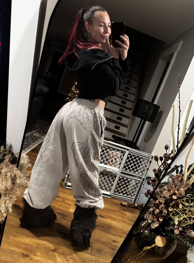 I’m open to whatever’s comes my way 😈👹freaky as fuck