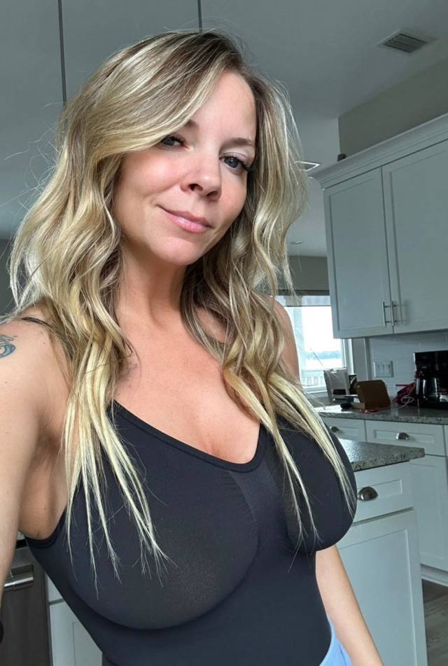 I am Olivia!  Single / Never been Married with No Kid!❤️/Text me +1 (903) 271-4532