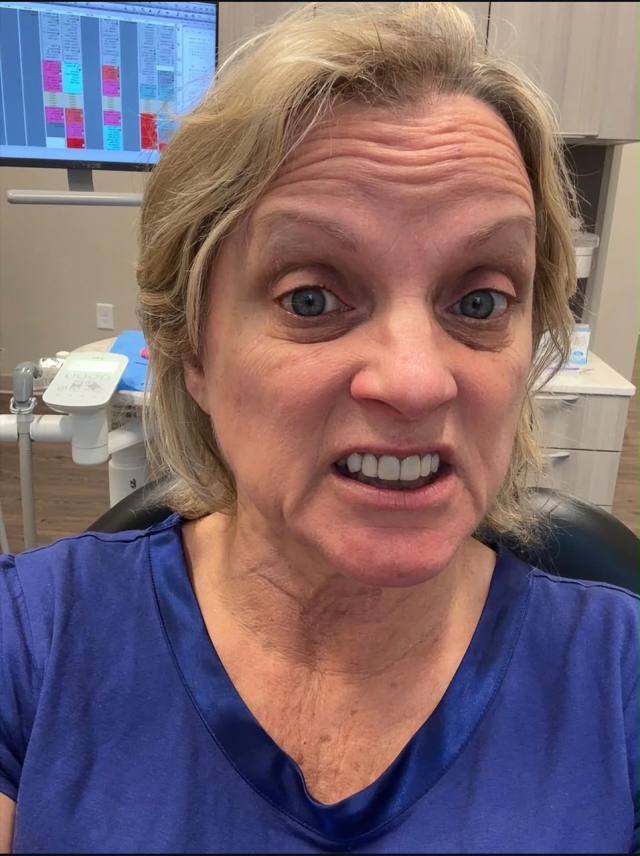 SUGAR MOMMY LOOKING FOR A SUBMISSIVE SUGAR BABY FEMALE/MALE