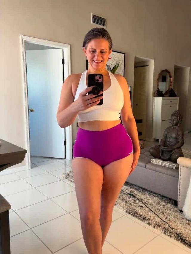 NAUGHTY WOMAN  LOOKING FOR FUN SWEET FANTASY WITH A MATURE MARRIED MAN WHO IS MISSING GOOD EXCITEMENT